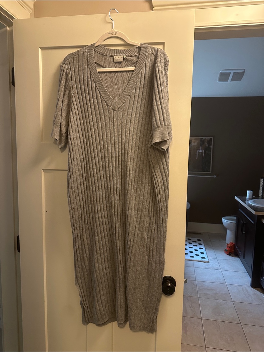 Light Gray Ribbed V-Neck Midi Dress